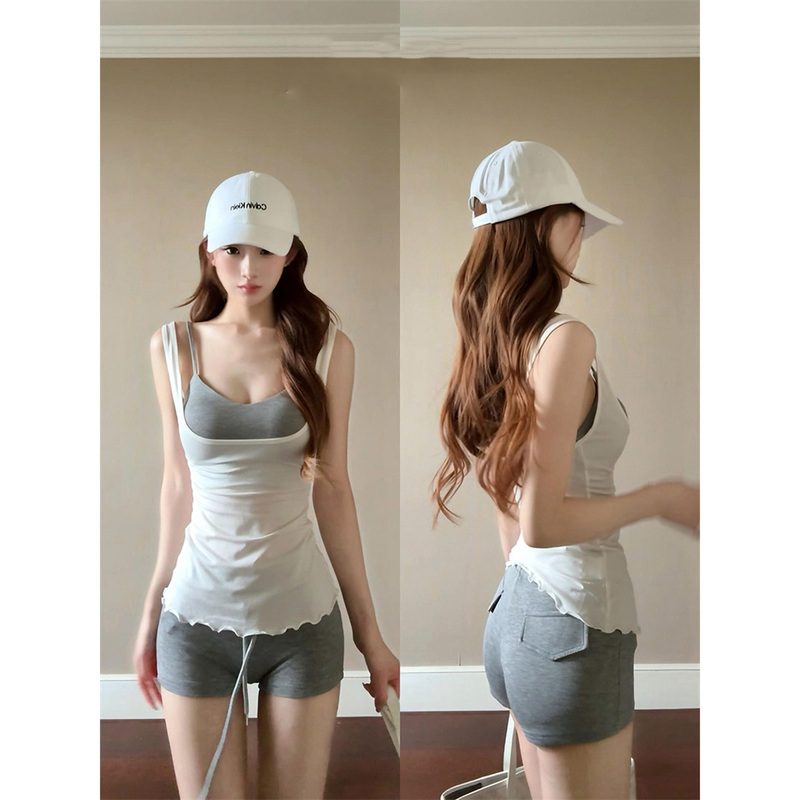American Retro Style Patchwork Gray Camisole for Women, Summer Slim-Fit Base Layer, Versatile Casual Two-Piece Set American Retro Style Patchwork Gray Camisole for Women, Summer Slim-Fit Base Layer, Versatile Casual Two-Piece Set