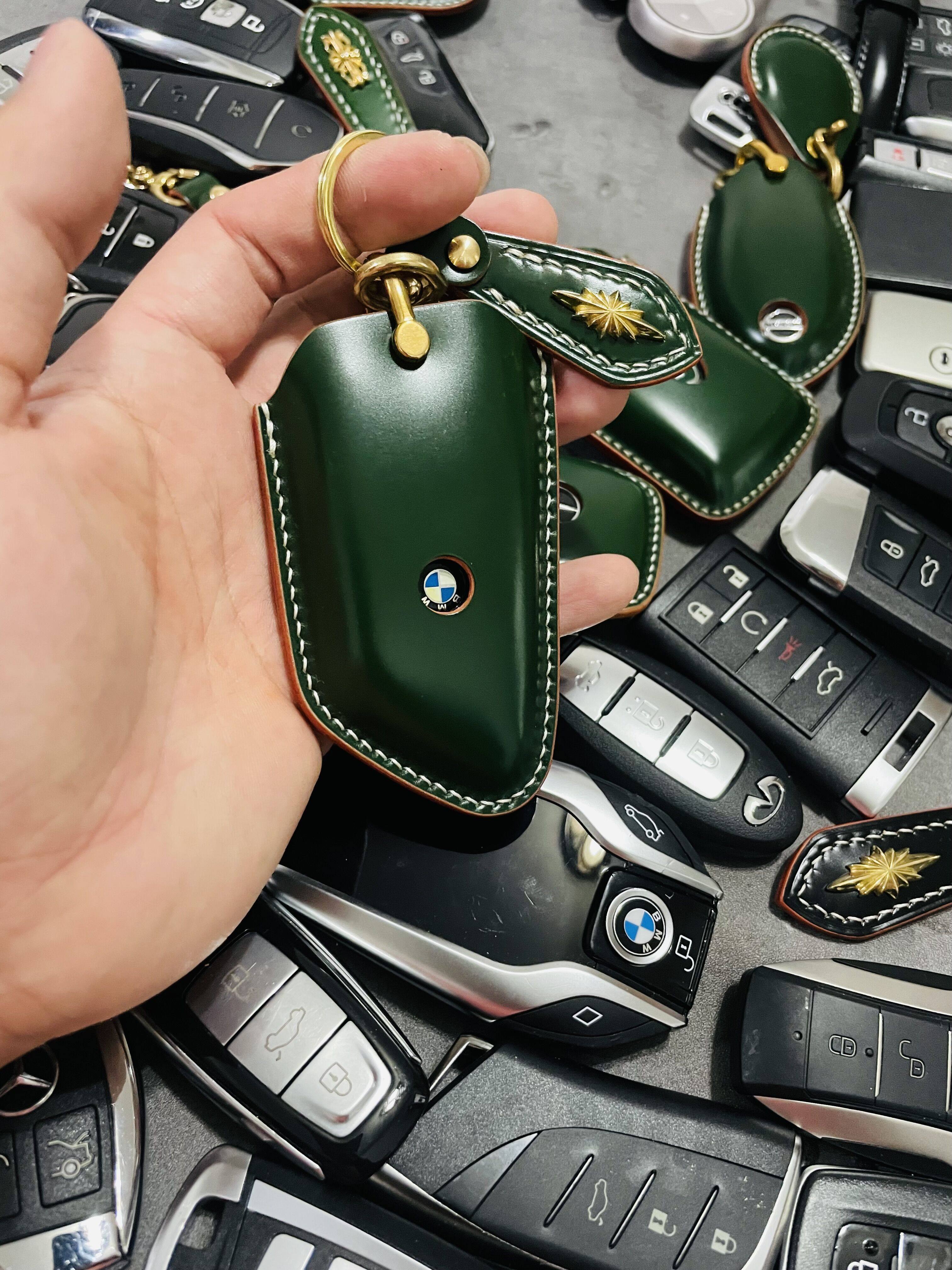 Suitable for BMW knife vanguard x1 x3 x5 x5 key cover car key bag horse hip leather one-on-one custom-Taobao