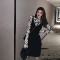 Faffodian woman receives waist and crumbly flowers foreign air long sleeve harness first love wind two-piece suit with dress and dress high and cold.