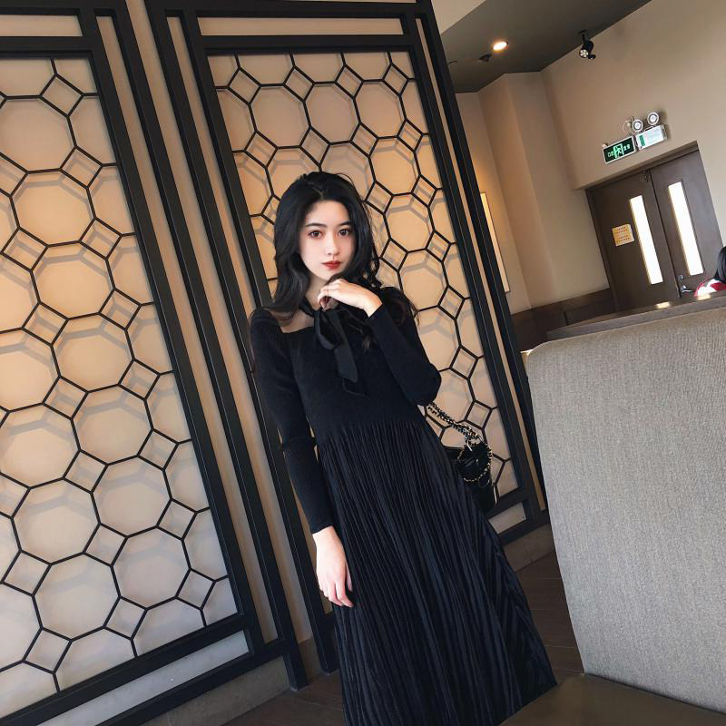 Foreign Dress Lady Autumn Winter Worthy of a long dress Nedress day ensemble First love Wind Elegant Style 100 Pleats to the Bottom Skirt Breeze