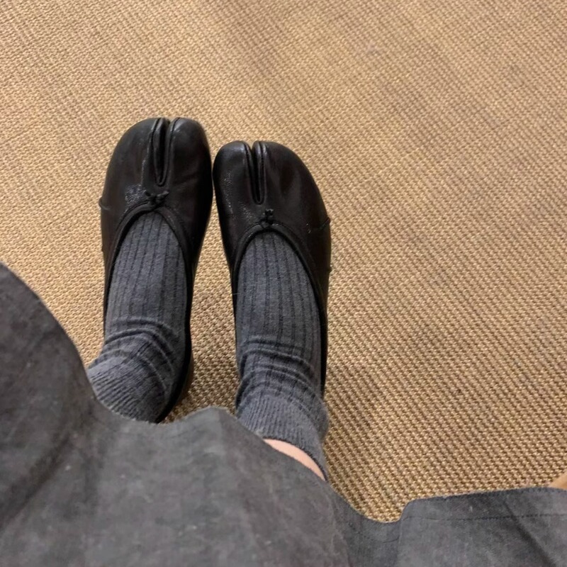 Sheepskin Version ~ Internal Height-Increasing Pleated Split-Toe Pig's Trotters Shoes for Women, Pig's Trotters Shoes, Flat-Soled Ballet Mary Jane Shoes