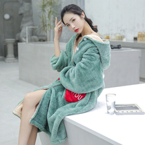 New dressing gown female winter flannel thickened strawberry pocket pajamas coral home clothing gown women autumn and winter Long