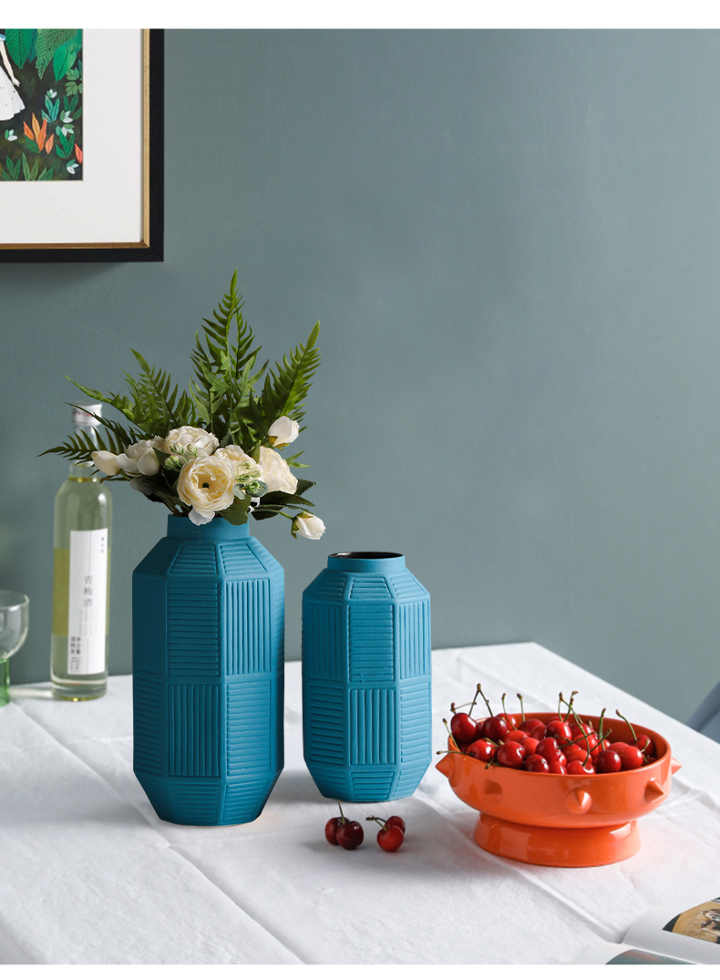 The Nordic creative dry flower vases, ceramic blue flower arranging home TV ark adornment contracted The sitting room porch place