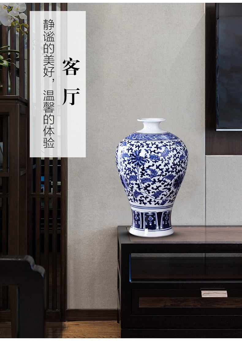 Jingdezhen porcelain ceramic large blue and white porcelain vase archaize of new Chinese style household flower arrangement sitting room adornment is placed