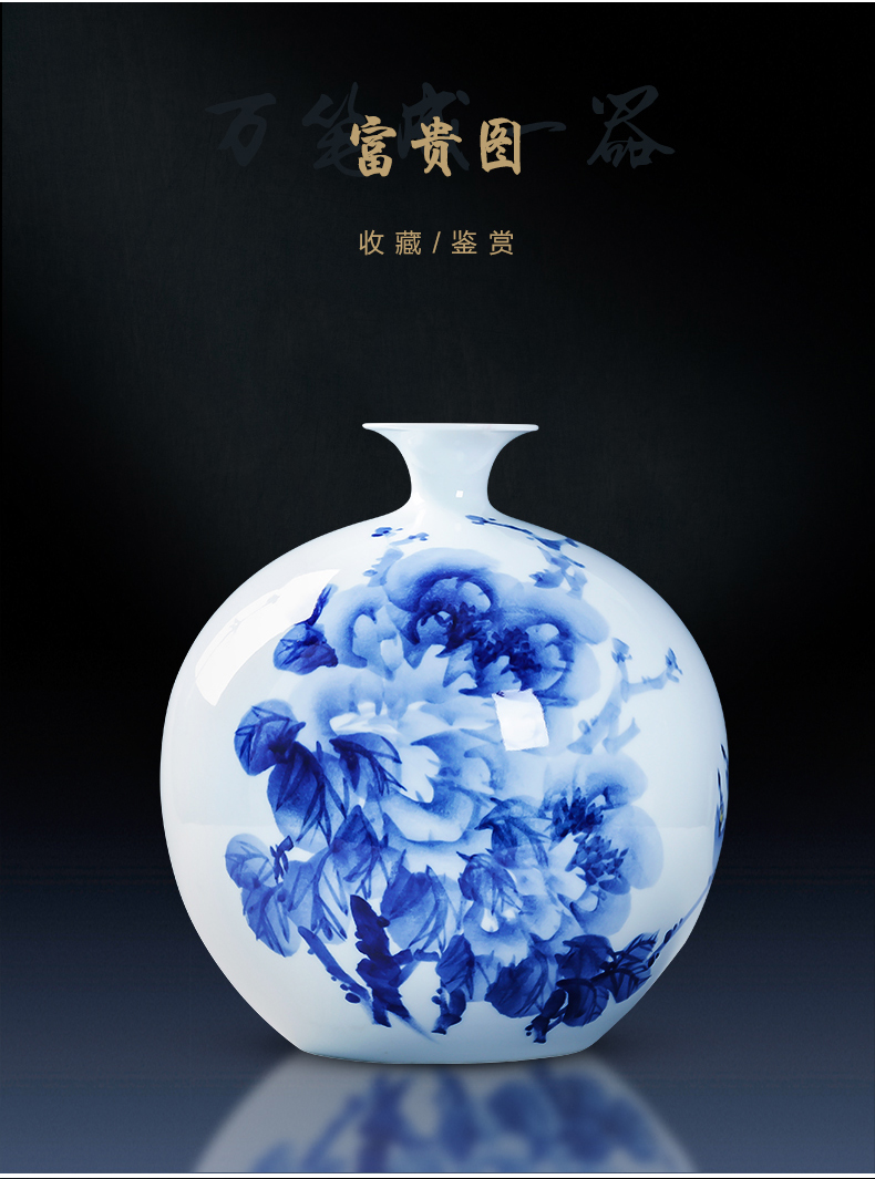 Jingdezhen porcelain furnishing articles ceramic hand - made Chinese blue and white porcelain vase household living room TV cabinet flower decorations
