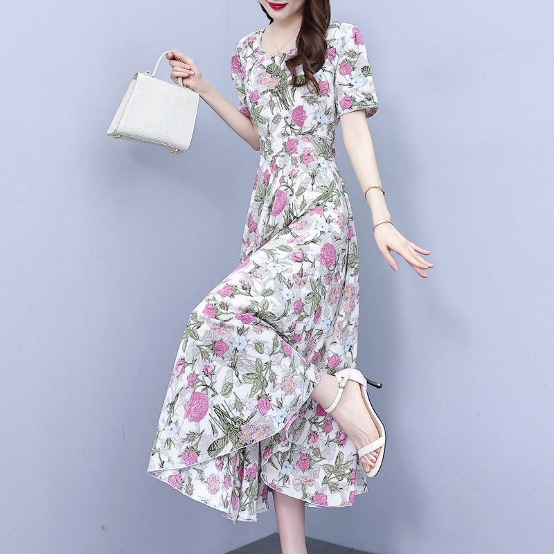 Elegant Floral Dress 2025 New Summer Style for Middle-Aged Mothers, High-End and Stylish Brand Chiffon Long Dress