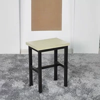 Квадратный стул