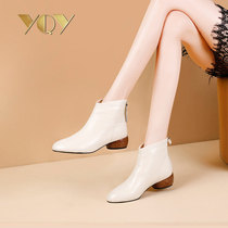 White short boots female thick heel short-tube leather boots 2020 Autumn and Winter new boots women plus velvet leather Martin boots