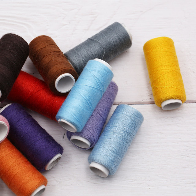 ມ້ວນຂະຫນາດນ້ອຍຂອງສີໃນຄົວເຮືອນມື sewing thread ເຄື່ອງຫຍິບ thread 402 polyester ສີຂາວ thread thin black thread ball hand sewing needle thread