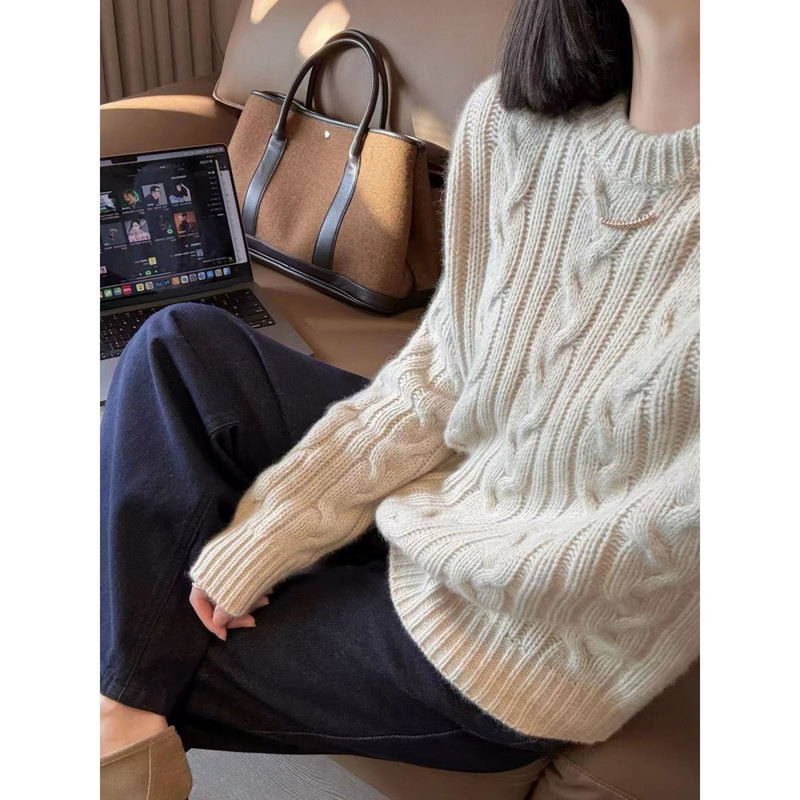 2026 Winter Twisted Thick Wool Soft 100% Pure Wool Sweater for Women European Style Autumn and Winter Thickened Cashmere Cable Knit Sweater