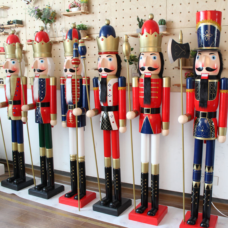 Large Floor-Standing British Nutcracker Wooden Puppet Soldier Ornament for Shopping Mall Store Entrance Creative New Year and Christmas Decoration Large Floor-Standing British Nutcracker Wooden Puppet Soldier Ornament for Shopping Mall Store Entrance Creative New Year and Christmas Decoration