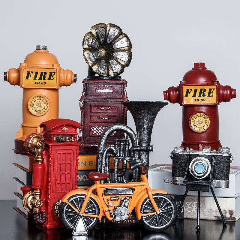 Ancient nostalgic ornaments set pieces European creative set up American coffee shop clothing shop window display props