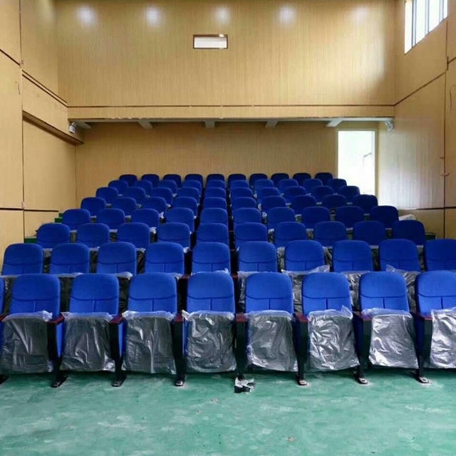 ເກົ້າອີ້ Auditorium ແຖວເກົ້າອີ້ພາດສະຕິກປະກອບຫ້ອງໂຖງ ladder ກອງປະຊຸມຫ້ອງຮຽນໂຮງລະຄອນພາດສະຕິກບ່ອນນັ່ງທີ່ມີກະດານຂຽນອຸປະກອນ shell seat