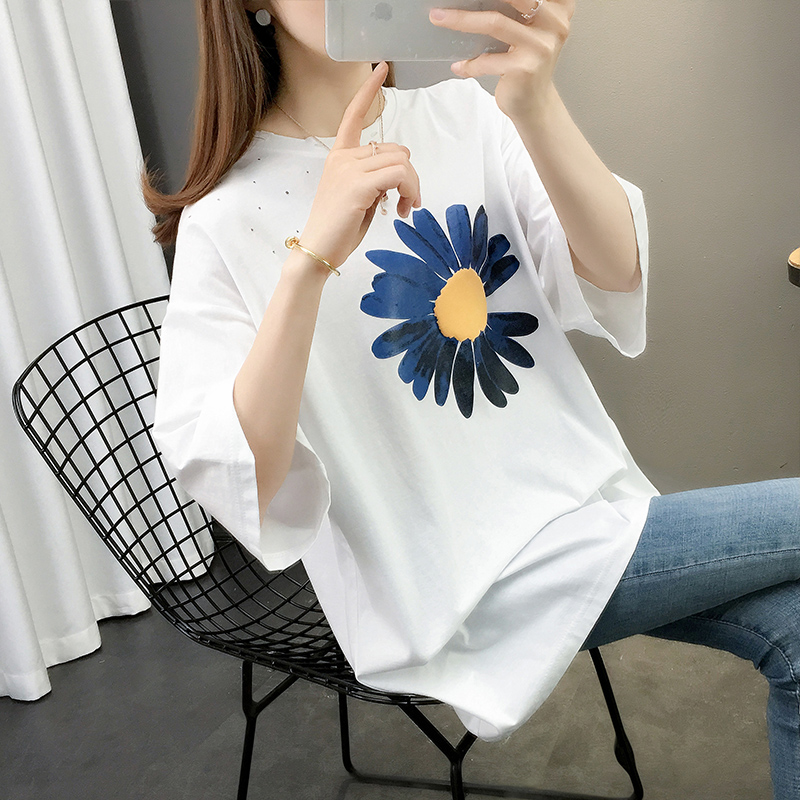 Ít Daisy t-shirt của phụ nữ mùa hè 2020 mới loose-fitting chương mỏng in cartoon nhấn màu sắc của đầu nhóm nhỏ ý nghĩa thiết kế in