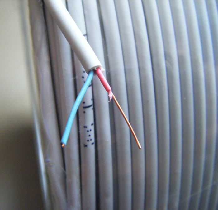 RJ11 single strand 2 core HYV indoor 2*0 4 full copper telephone line two core round flat single strand 130 m pure copper