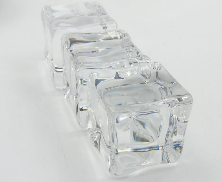 Spot special sale emulation small ice cubes ice column model real acrylic high transparent sedimentation effect photo props