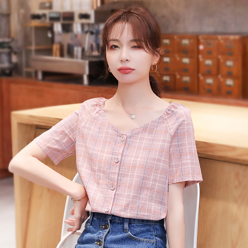 Shirt woman outside wearing 100 hitch-style 2022 Summer new V-led snowspinning blouse Plaid Loose Short Sleeve Shirt