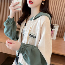 Maternity wear 2023 autumn and winter new coat womens Korean version loose contrast color versatile short long-sleeved cardigan sweatshirt womens trendy