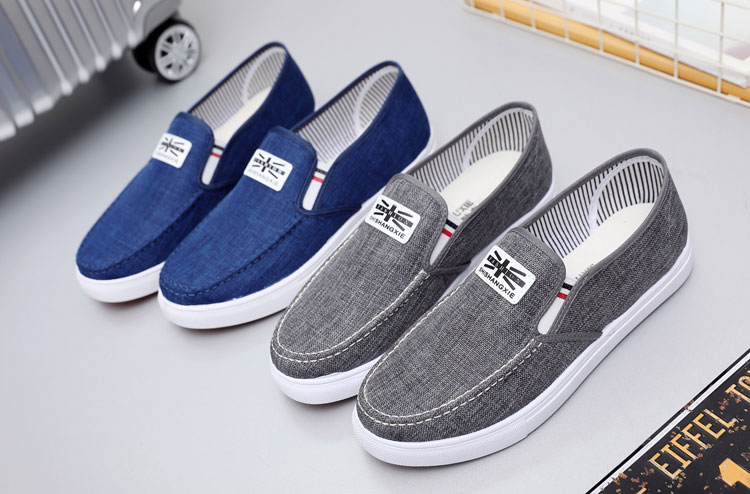 Giày nam mùa xuân Giày vải Bắc Kinh cũ Giày lười Giày thông thường Phiên bản Hàn Quốc của thủy triều giày anta