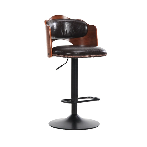 Молодой мечтает ретро -настоящий деревянный батон