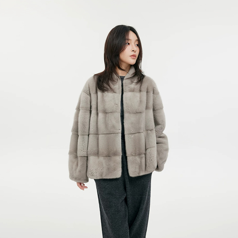 2026 New Style Stand-Up Collar Whole Mink Fur Coat for Women, Imported Purple Label Velvet Mink Horizontal Fur Coat, Fully Trimmed 2026 New Style Stand-Up Collar Whole Mink Fur Coat for Women, Imported Purple Label Velvet Mink Horizontal Fur Coat, Fully Trimmed