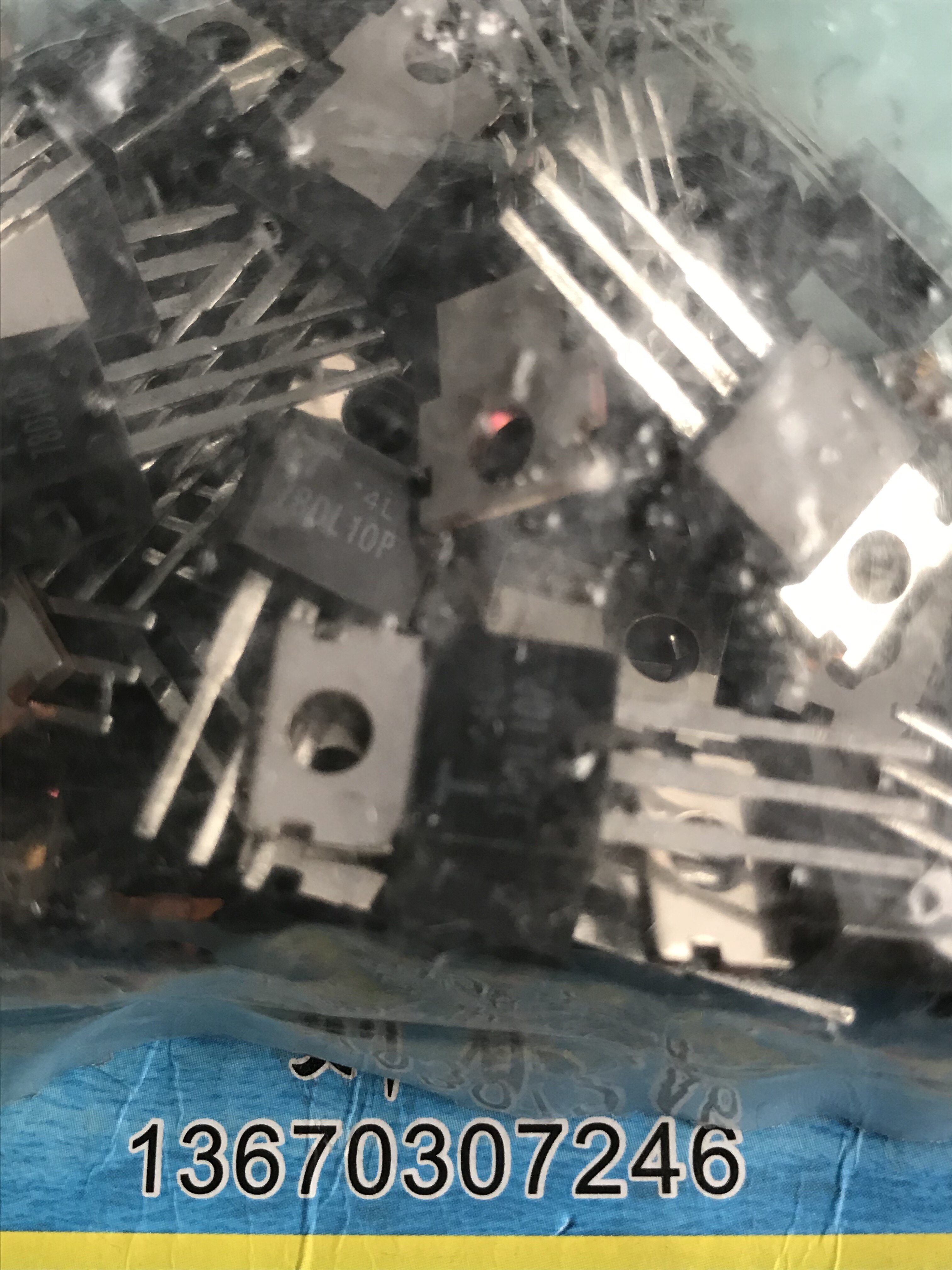 78DL10P 7810 10V L7810CV imports of Toshiba's original word voltage stabilizing tube generation MC7810CT-Taobao