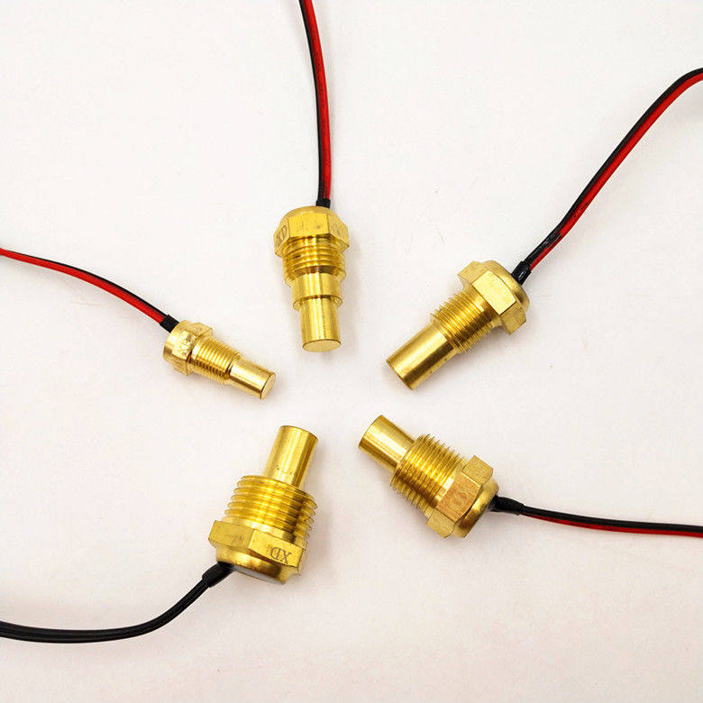 Excavator accessories Hyundai Doosan Yanmar engine water temperature sensor 4TNV94 98 sensor sensor sensor plug