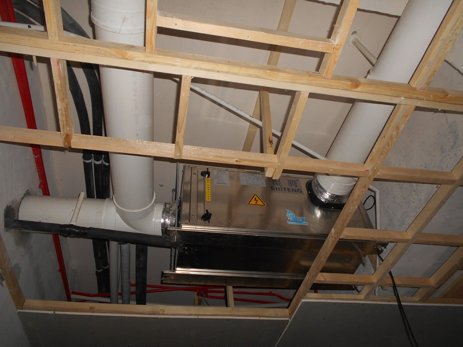 �����л�����װʽ����ܵ���ʪ����װ�깤