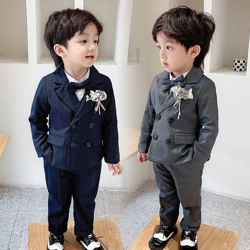Flower boy gown boy suit suit Inn Wind Spring Festival Children's wedding Western suit Boy is holding a handsome performance