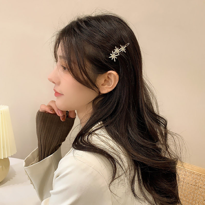 Korean version of sweet and exquisite snowflake hairpin one word clip student wild cute side clip jewelry girlfriend star headwear