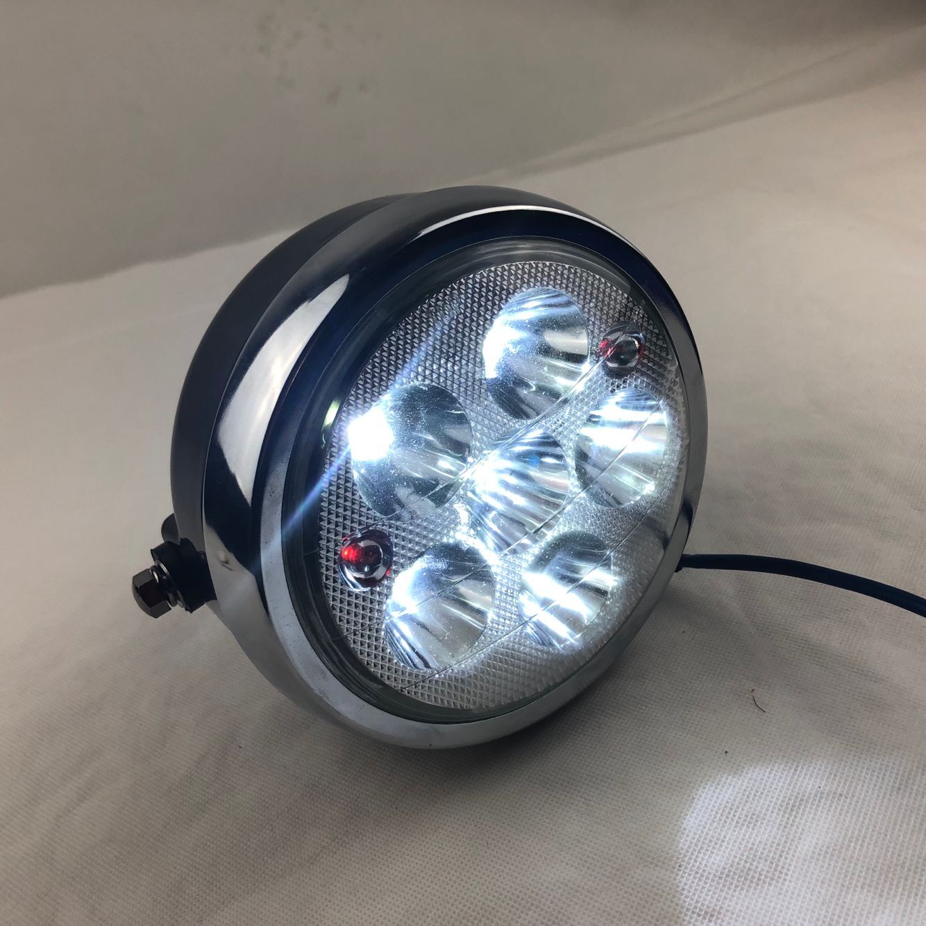 Phụ kiện xe máy Jialing 70 đèn pha Xây dựng 48Q đèn vuông Đèn tròn lắp ráp đèn pha LED bọc tay ga xe máy