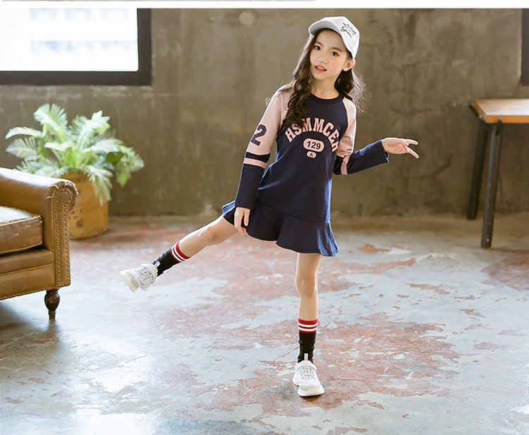 Quần áo trẻ em bé gái mùa thu 2018 mới to lớn cho bé áo len dài tay váy thủy triều trẻ em Hàn Quốc