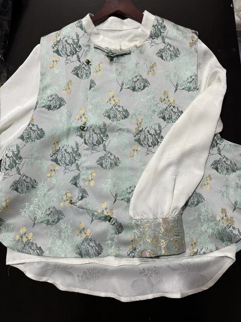 New Chinese style national style spring style heavyweight silk Song brocade vest with temperament for ladies, outer wear and inner waistcoat