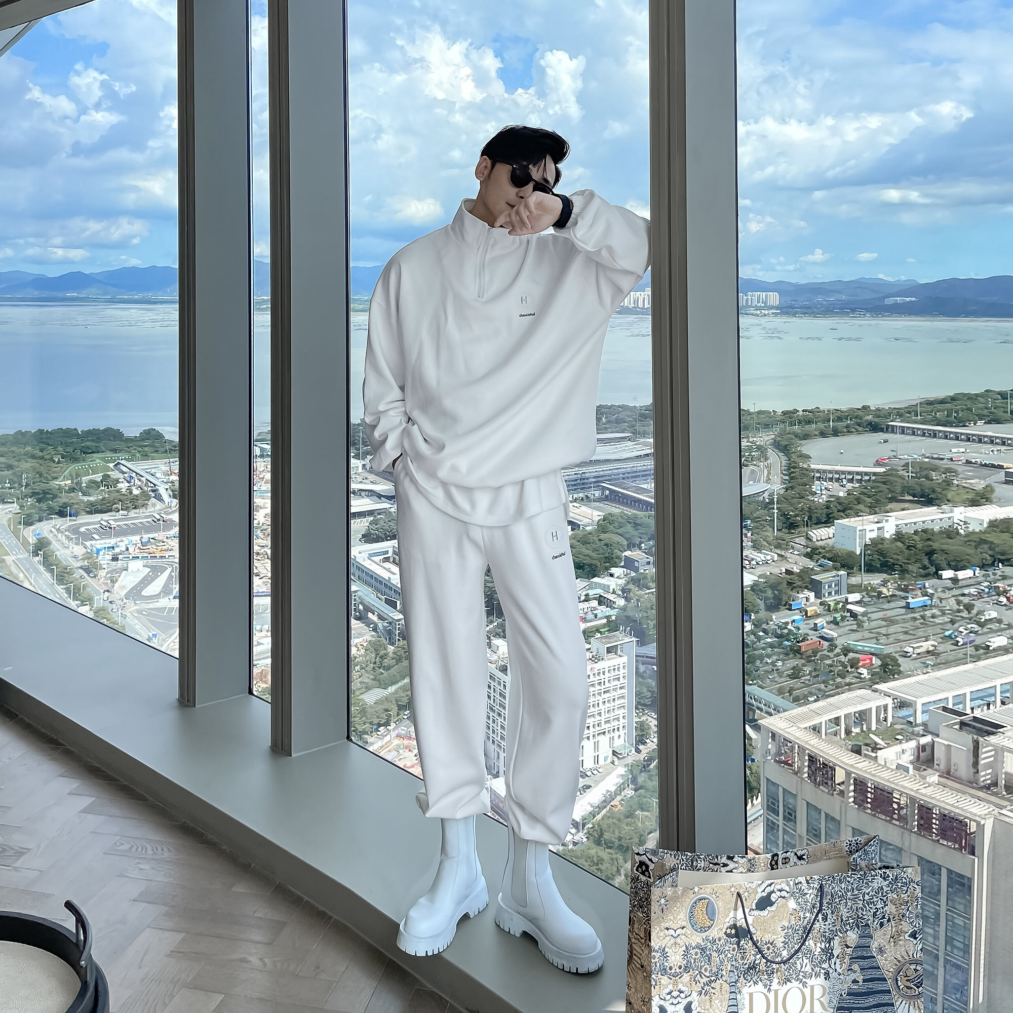 (VERA KANE) Korean Autumn Embroidery Tide Solid Color Versatile Long Sleeve Thick Cotton T Sweat Pants Casual Sports Two-piece Suit