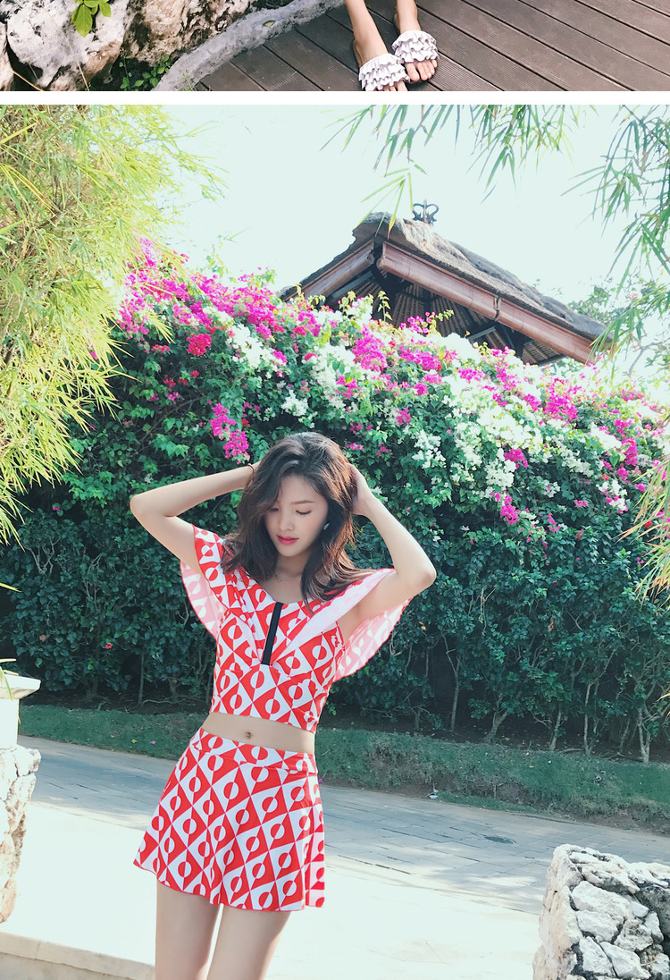 Áo tắm nữ dễ thương ngọt ngào bảo thủ chia ngực nhỏ đã mỏng học sinh Hàn Quốc nhỏ áo tắm gió đại học tươi - Bộ đồ bơi hai mảnh đồ bơi 2 mảnh kín đáo