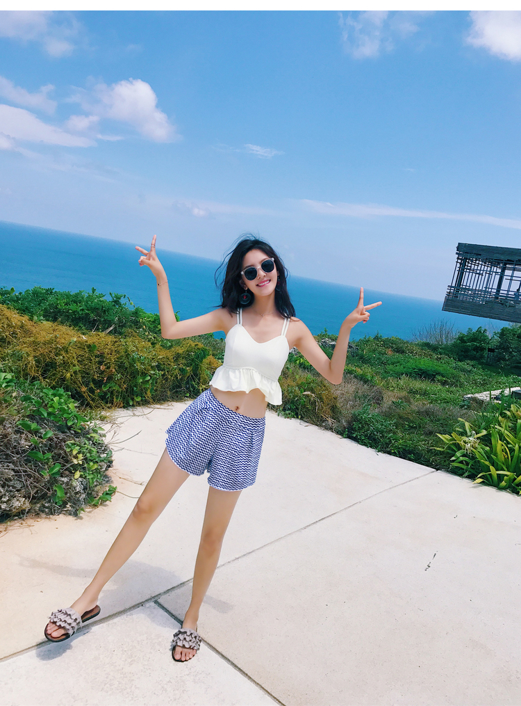 Áo tắm nữ sinh bảo thủ che bụng thon gọn ba mảnh Hàn Quốc mùa xuân nhỏ nước hoa nhỏ ngực nhỏ tập bơi - Bộ đồ bơi hai mảnh đồ bơi 2 mảnh bé gái
