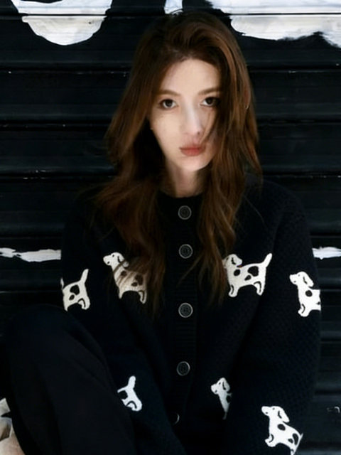 Korean style with a complete set of winter clothes 2026 loose slimming lazy style cartoon puppy sweater wide leg pants suit