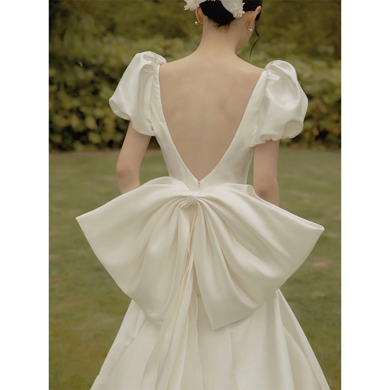 Halter bow wedding dress Bride wedding main yarn French Hepburn style Super Fairy Satin one-shoulder dress skirt welcome