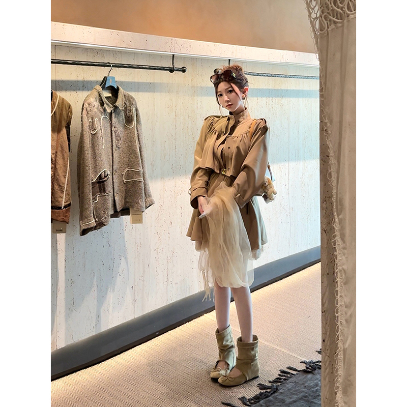 Sister Xiaoyu【Street Style】Fashionable Elastic Waist Cape Trench Coat for Women, Lazy and Elegant, 2026 Autumn Collection