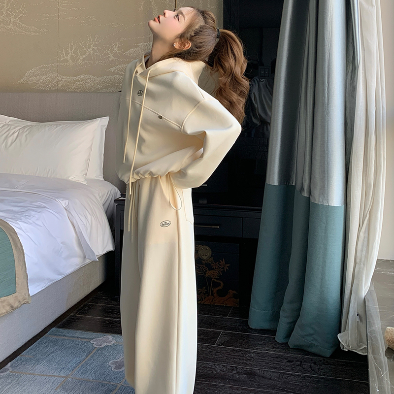 Casual Sporty Style Outfit White Sweatshirt Set for Women Spring and Autumn Super Trendy and Youthful Korean Style Wide-Leg Pants Two-Piece Set