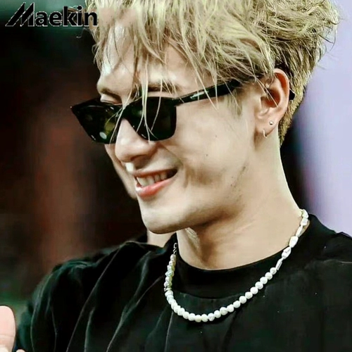 Женские солнцезащитные очки Wang Jiaer Summer GM GM Маленькая рама Antiultraviolet Sensory Sensory Sunbrases можно оснащен