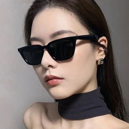 Женские солнцезащитные очки Wang Jiaer Summer GM GM Маленькая рама Antiultraviolet Sensory Sensory Sunbrases можно оснащен