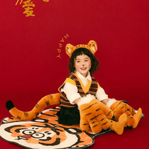 2022 new childrens photography props New Year theme photo tiger gloves shooting indoor cosplay dress up