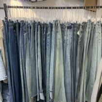 New retro loose defective washed straight 2024 slim jeans womens pants factory pants tail goods