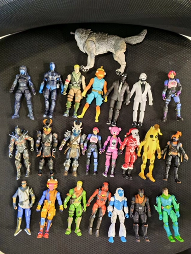 Подлинный объемный Fortnite 3,75 дюйма 1/18 Super Action Doll Model Cyber ​​Big Bad Wolf Ghost Warrior