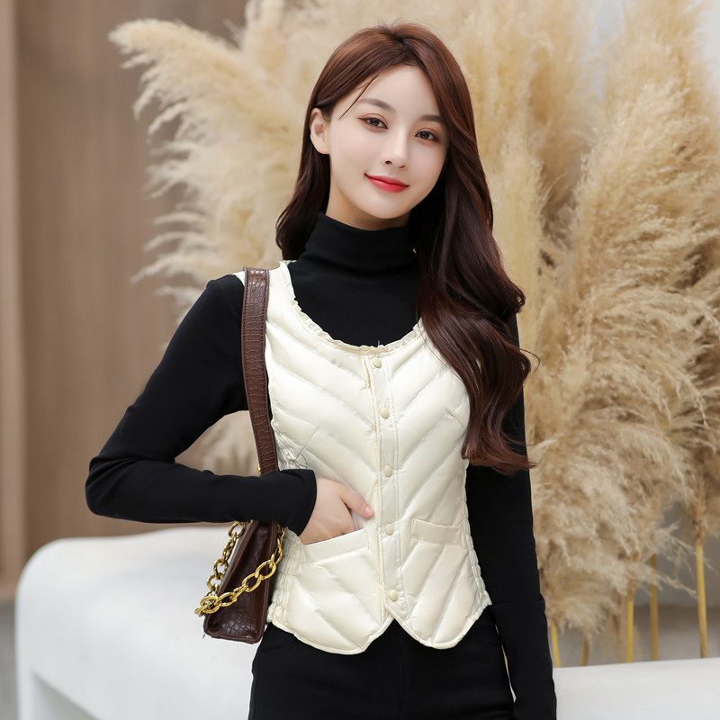 Down Vest for Women, Autumn and Winter, Lightweight, Slim Fit, Short Style, Slimming, Warm, Inner Wear Vest, Inner Liner, Sleeveless Jacket Down Vest for Women, Autumn and Winter, Lightweight, Slim Fit, Short Style, Slimming, Warm, Inner Wear Vest, Inner Liner, Sleeveless Jacket
