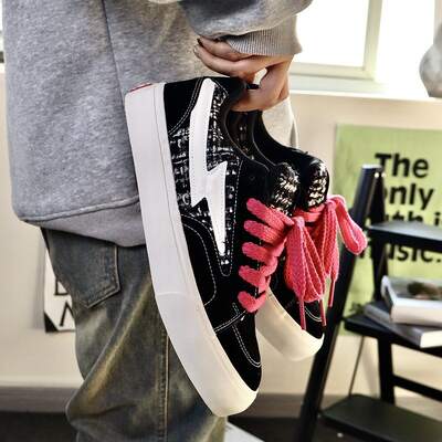 Black men's shoes 2026 new style student sports casual low-top canvas shoes, American trendy shoes, couple lightning plate shoes