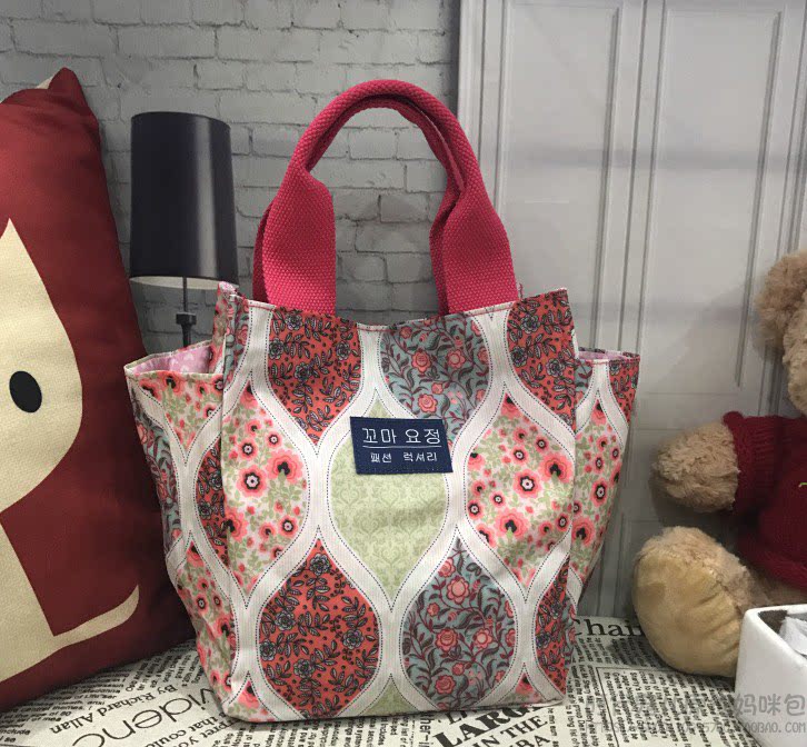 Mommy Bag Fashion Light Multifunction Baby Outside Hand Handbag Small Number Baby Bottle Bag Han Edition Lunch Box