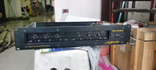 Musica Pro EC23 MK3 Британское частотное отделение частот. Эта машина очень дорогая.