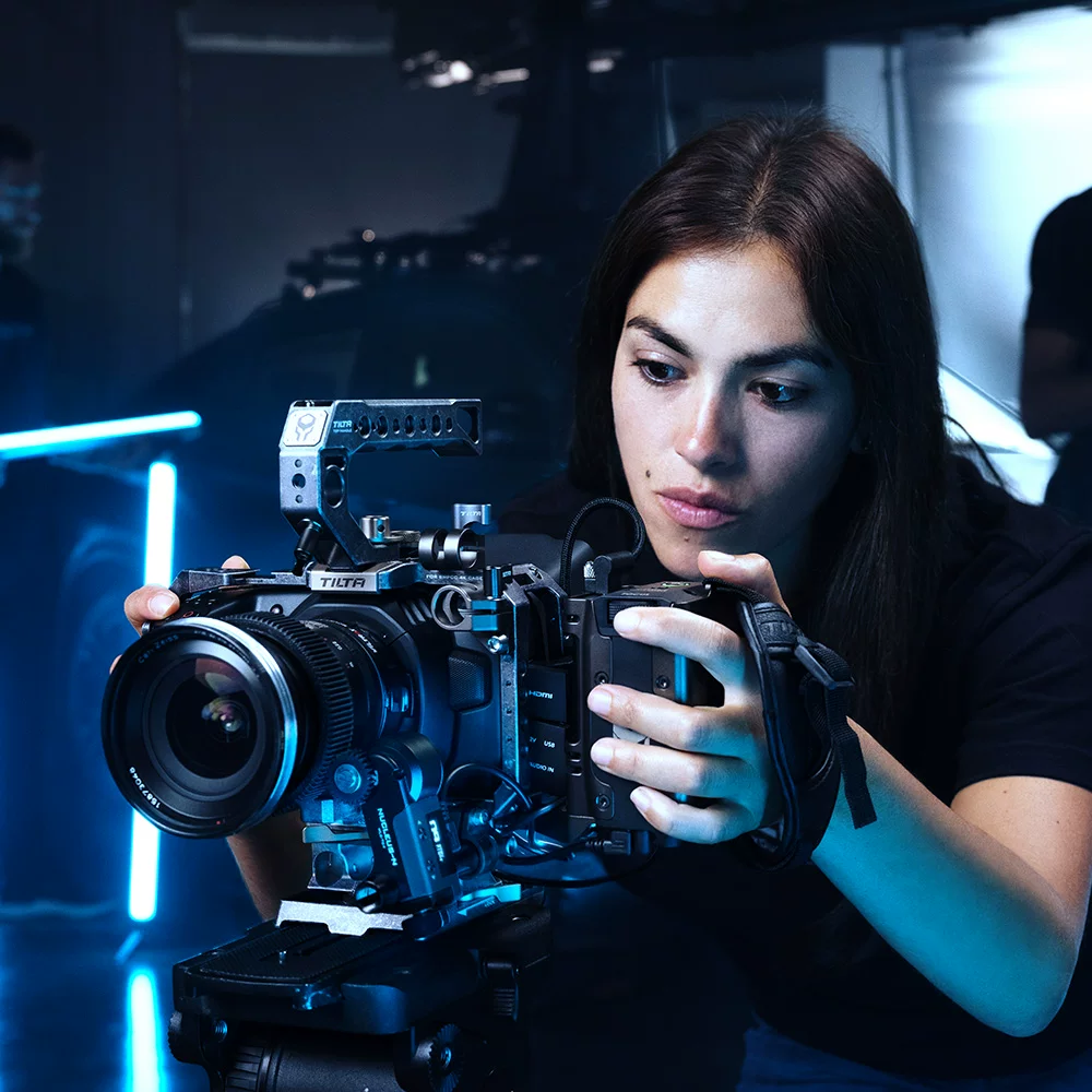 Надежный корпус для BMPCC4K/6K TILTA Iron Head All‑Cage с ручкой снизу, крепление для жесткого диска, чёрный комплект